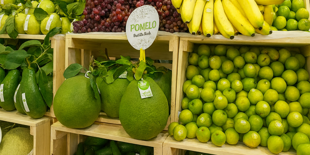 Rau quả tươi tại gian hàng ở Mỹ